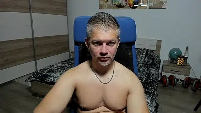 Snapshot of RobbyShawz chatting on June 2026 04:52:01 AM RobbyShawz online show from June 2026 04:52:01 AM