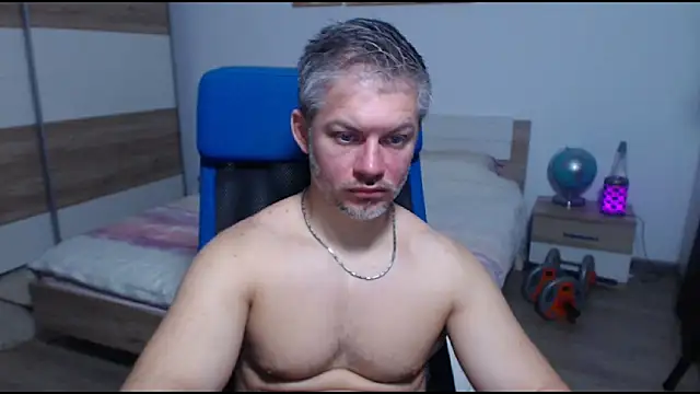 RobbyShawz online show from December 2025 08:35:01 AM