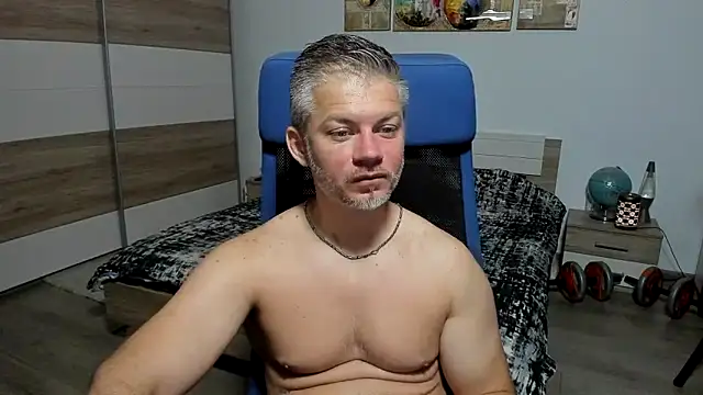 Snapshot of RobbyShawz chatting on June 2026 04:08:02 AM RobbyShawz online show from June 2026 04:08:02 AM