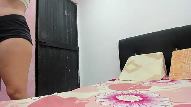 Andrewandzoe online show from November 2025 02:12:02 AM