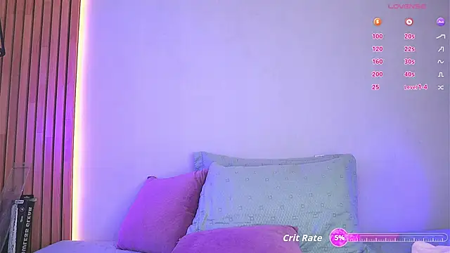 Snapshot of mia-reeves chatting on November 2025 07:13:02 PM mia-reeves online show from November 2025 07:13:02 PM