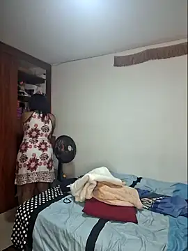 Natashariley1 online show from December 2024 09:28:01 AM