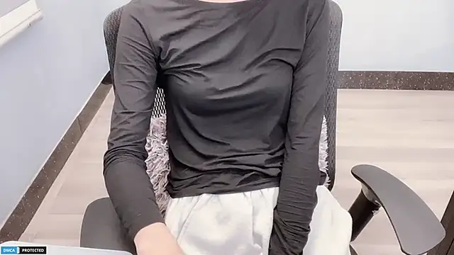 Ayase momo online show from January 2025 03:49:02 AM