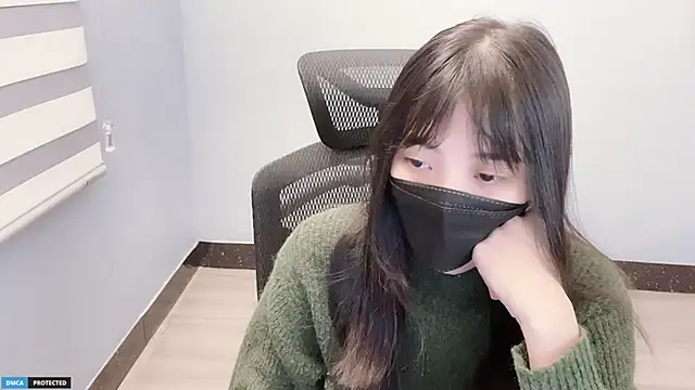 Ayase momo online show from December 2024 08:37:01 PM