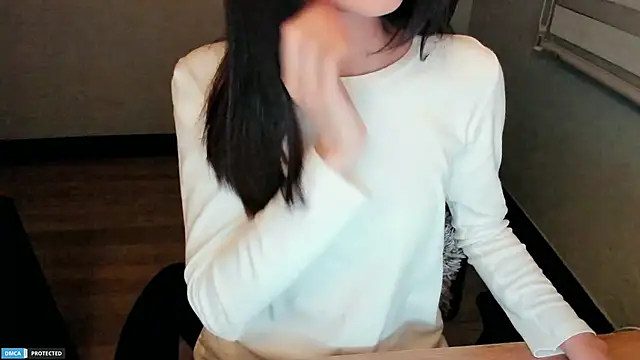 Ayase momo online show from January 2025 04:54:01 AM