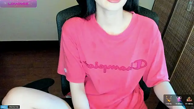 Snapshot of Ayase_momo chatting on July 2026 10:31:02 PM Ayase momo online show from July 2026 10:31:02 PM