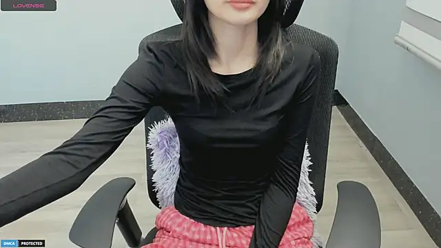 Ayase momo online show from March 2025 10:50:01 PM