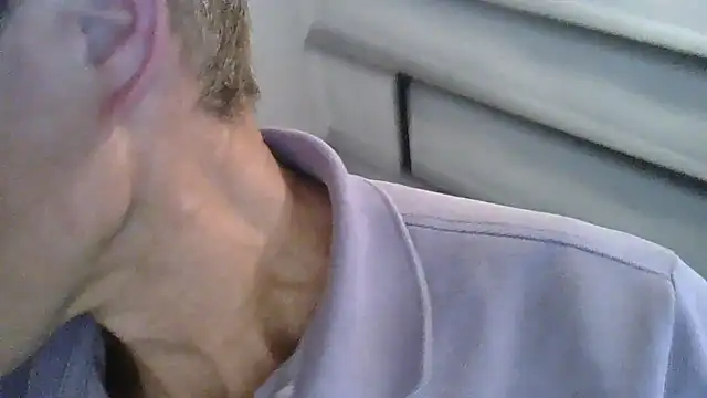 Snapshot of xykenrah@xh chatting on December 2024 07:04:02 PM xykenrahxh online show from December 2024 07:04:02 PM