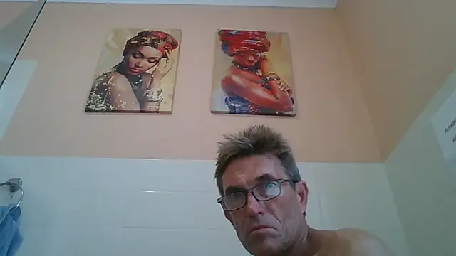 Snapshot of xykenrah@xh chatting on October 2025 06:03:01 AM xykenrahxh online show from October 2025 06:03:01 AM