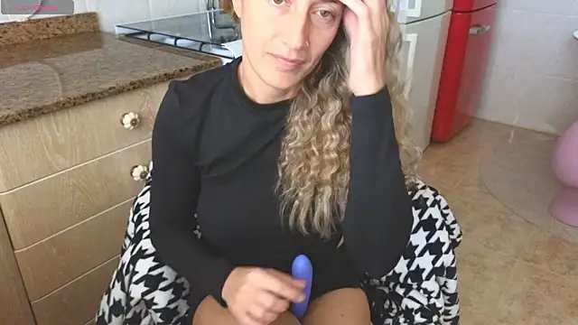 Lunamix online show from March 2026 12:45:01 PM