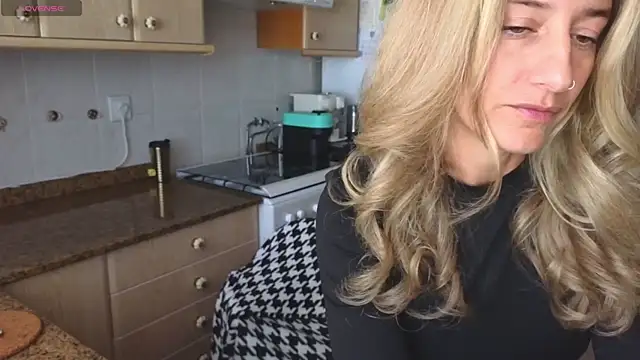 Lunamix online show from January 2026 12:34:01 PM