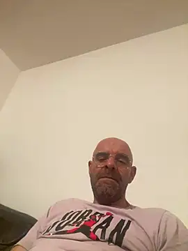 Snapshot of slim1976006 chatting on July 2026 12:50:01 AM slim1976006 online show from July 2026 12:50:01 AM