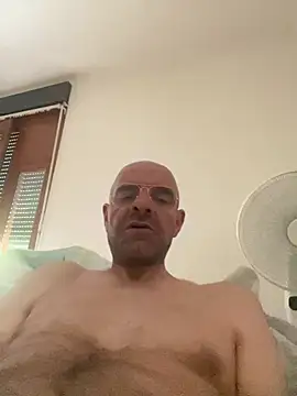 Snapshot of slim1976006 chatting on July 2026 03:31:02 PM slim1976006 online show from July 2026 03:31:02 PM