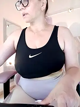 MariaPau 83 online show from March 2025 04:25:01 PM