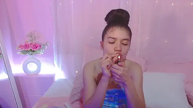 Sweetcristin online show from May 2026 01:36:01 AM