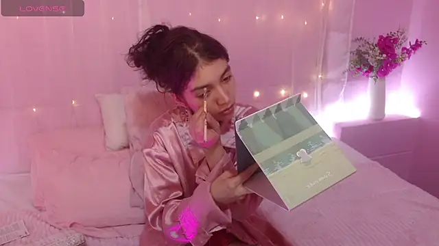 Sweetcristin online show from May 2026 02:51:01 AM