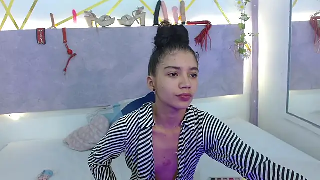 Sweetcristin online show from September 2025 01:12:01 AM