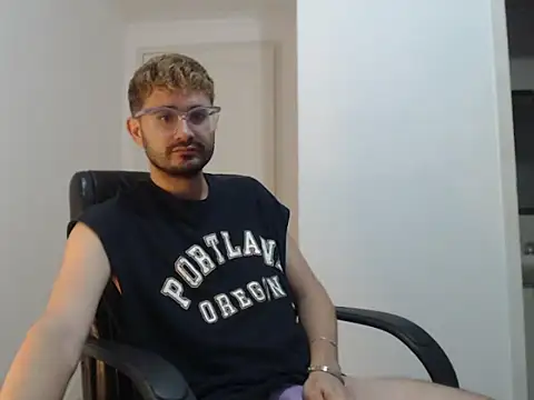 Snapshot of peterannaud chatting on January 2025 11:32:02 AM peterannaud online show from January 2025 11:32:02 AM