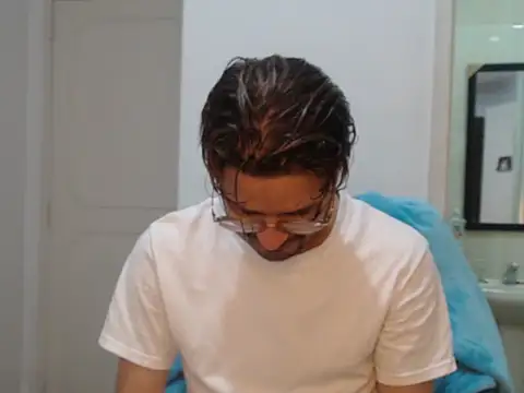 Snapshot of peterannaud chatting on September 2025 12:44:02 PM peterannaud online show from September 2025 12:44:02 PM