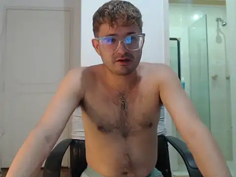 Snapshot of peterannaud chatting on February 2025 10:22:02 PM peterannaud online show from February 2025 10:22:02 PM