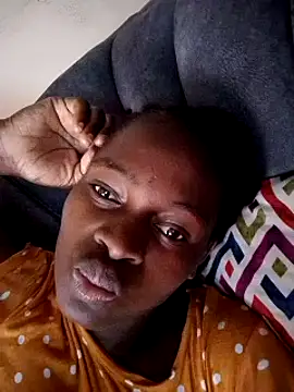 Snapshot of _cutemelania chatting on December 2024 01:06:02 PM  cutemelania online show from December 2024 01:06:02 PM