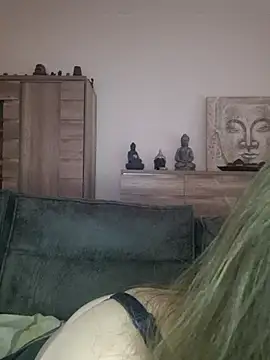 cristalines online show from November 2025 10:08:01 AM