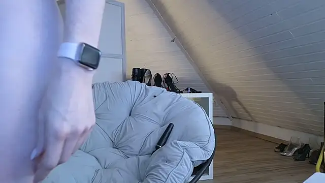 Snapshot of Sabdeluxe chatting on December 2025 11:53:01 AM Sabdeluxe online show from December 2025 11:53:01 AM