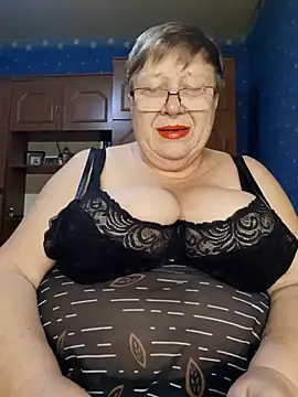 Lena Gaby online show from November 2025 01:37:01 PM