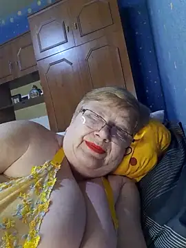 Lena Gaby online show from December 2025 08:21:01 PM