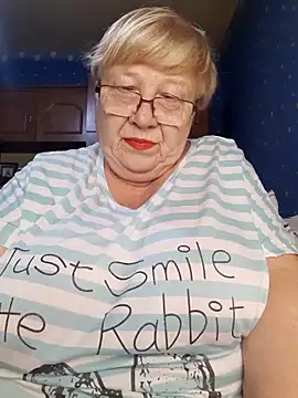 Snapshot of Lena_Gaby chatting on October 2025 07:04:02 PM Lena Gaby online show from October 2025 07:04:02 PM