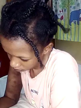 sexpetite online show from November 2025 12:20:01 AM