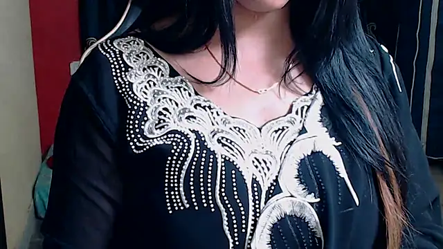 Snapshot of Naiaa-mylove chatting on October 2025 07:51:02 AM Naiaa-mylove online show from October 2025 07:51:02 AM