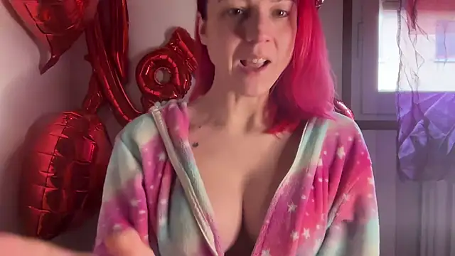 Snapshot of Nikky_Divine chatting on February 2025 09:54:02 AM Nikky Divine online show from February 2025 09:54:02 AM