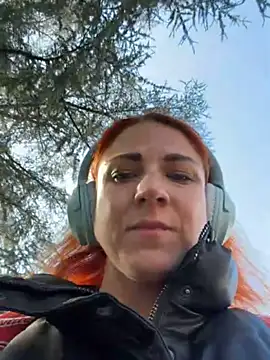 Nikky Divine online show from March 2026 02:18:01 PM