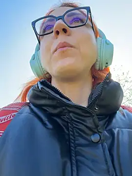 Nikky Divine online show from March 2026 08:25:01 AM