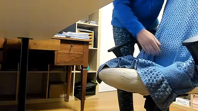 leccaleccafiga online show from November 2025 08:01:01 PM