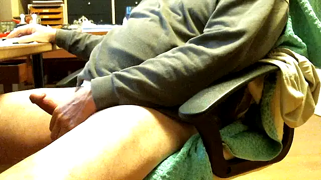 leccaleccafiga online show from March 2026 03:15:01 PM