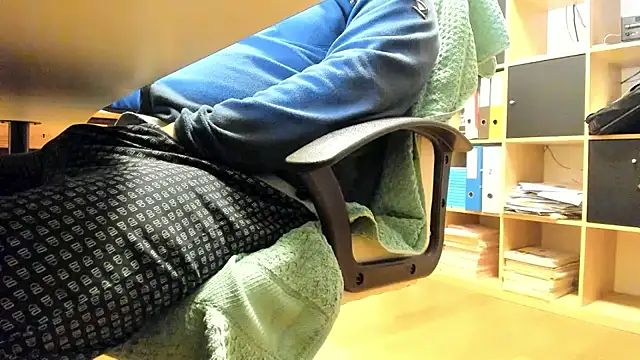 leccaleccafiga online show from January 2026 09:19:01 PM