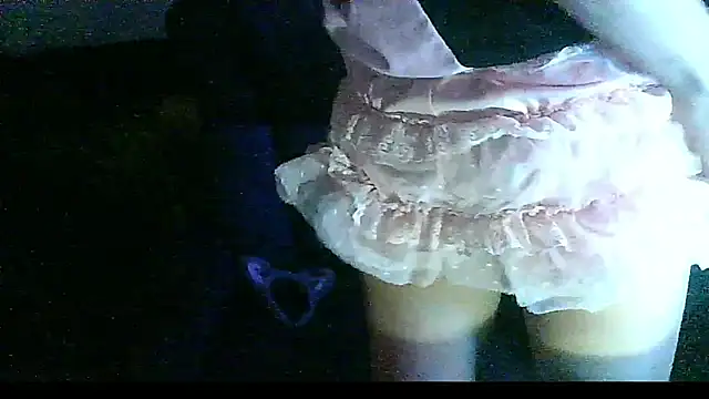 crystalxh online show from September 2025 09:52:02 PM