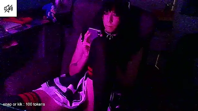 crystalxh online show from October 2025 08:28:02 PM