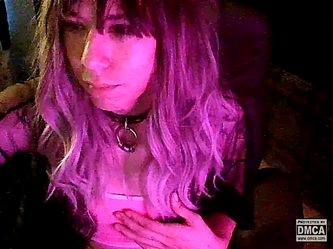 crystalxh online show from October 2025 04:50:01 PM