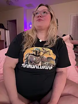 PiggyRose online show from March 2026 12:10:02 AM