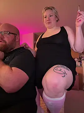 PiggyRose online show from February 2026 01:02:02 AM