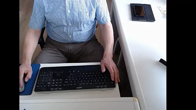 dutchpornking online show from May 2026 06:28:02 AM