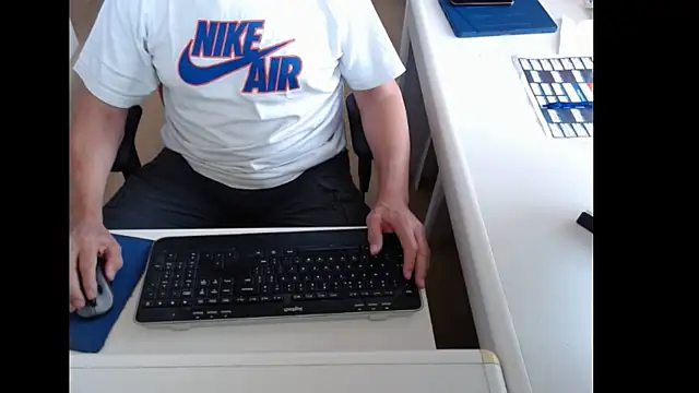 dutchpornking online show from July 2026 06:09:02 AM