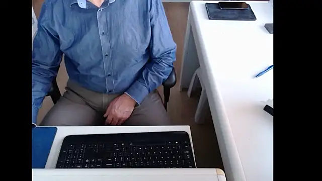 Snapshot of dutchpornking chatting on March 2026 06:47:01 AM dutchpornking online show from March 2026 06:47:01 AM