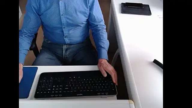 Snapshot of dutchpornking chatting on October 2025 07:10:01 AM dutchpornking online show from October 2025 07:10:01 AM