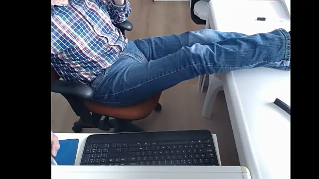 Snapshot of dutchpornking chatting on March 2025 11:19:02 AM dutchpornking online show from March 2025 11:19:02 AM