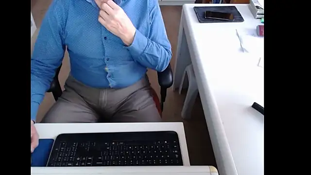 Snapshot of dutchpornking chatting on January 2026 08:18:01 AM dutchpornking online show from January 2026 08:18:01 AM