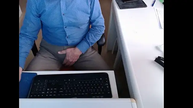 Snapshot of dutchpornking chatting on November 2025 07:56:02 AM dutchpornking online show from November 2025 07:56:02 AM